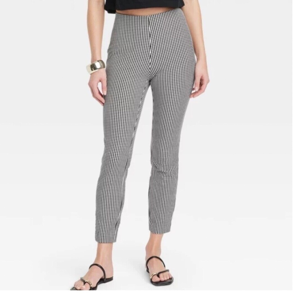 A new day Skinny Ankle Zip High Rise Black & White Gingham Pants (6R)